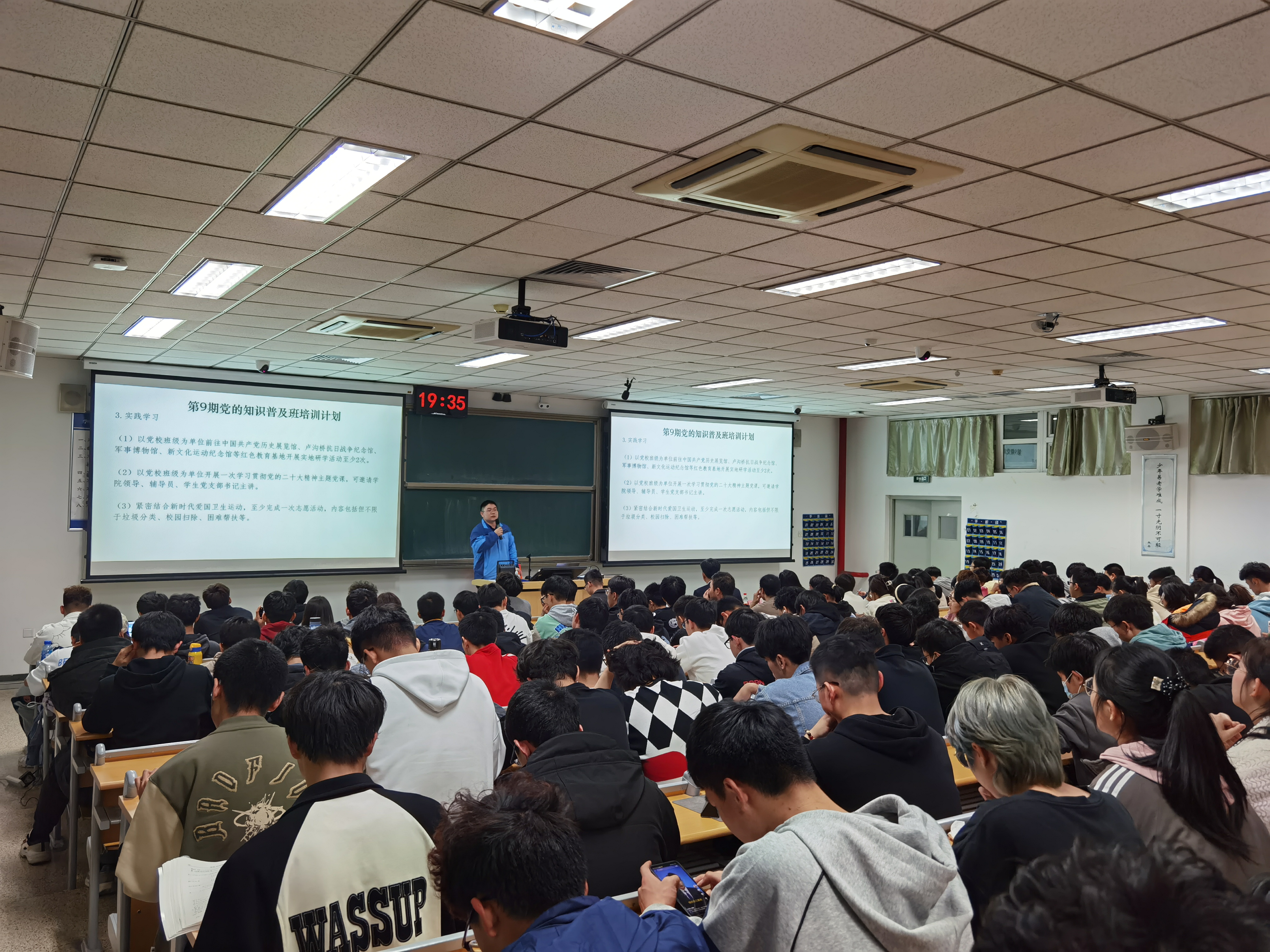 14a2407823cf11b9cb4f48238dddfc33.jpg 14a2407823cf11b9cb4f48238dddfc33.jpg