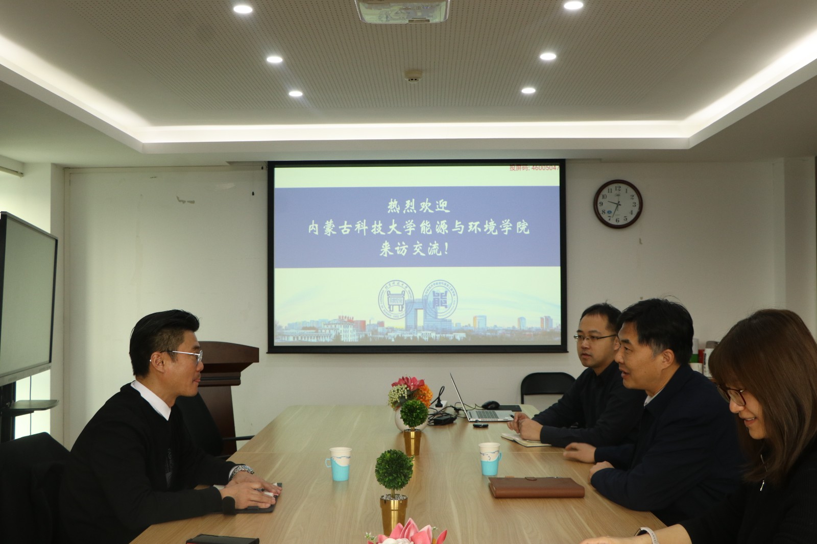 8546152ff9ac99dc9aa68bbefb271911.jpg 8546152ff9ac99dc9aa68bbefb271911.jpg