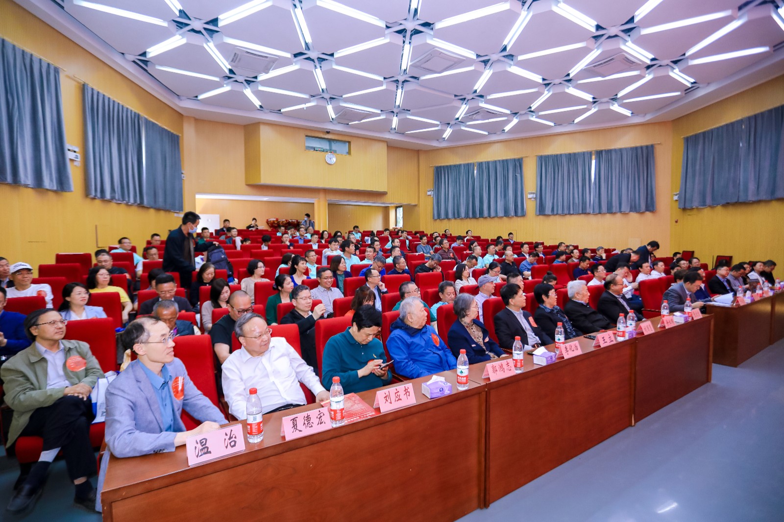 b9e460d1e1669df09183e7c94921ad39.jpg b9e460d1e1669df09183e7c94921ad39.jpg