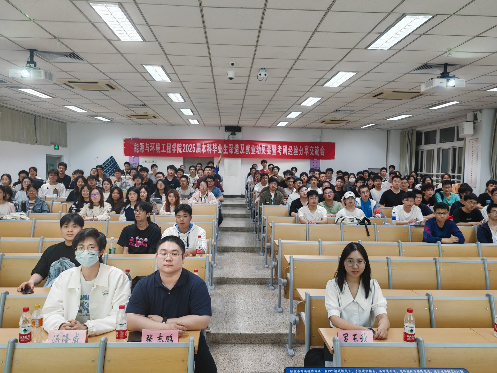 84e2cd3a33cc0142cdc7c23905aa3d3e.jpg 84e2cd3a33cc0142cdc7c23905aa3d3e.jpg