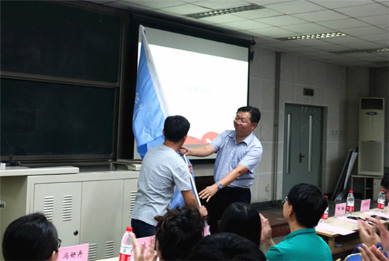 20170911英国威廉集团2017级研究生新生开学典礼成功召开 (18)_副本.jpg