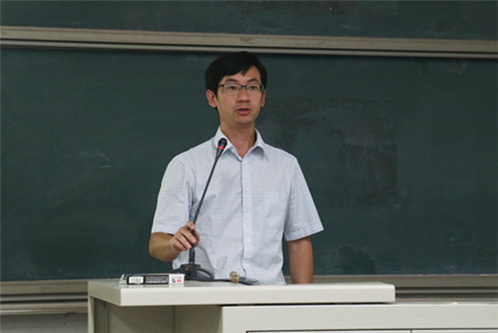 20170911英国威廉集团2017级研究生新生开学典礼成功召开 (20)_副本.jpg