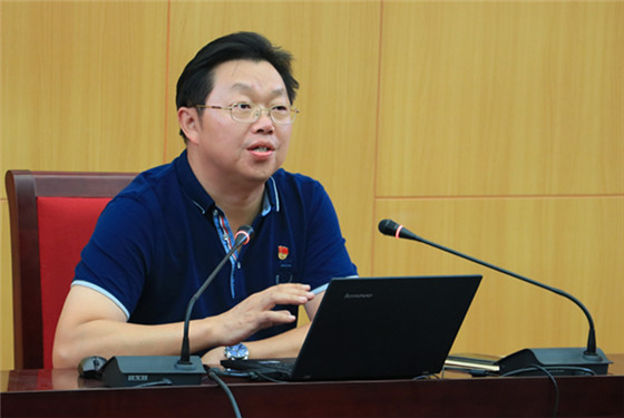 20170921英国威廉集团“7.26”讲话精神专题讲座圆满举行 (2)_副本.jpg