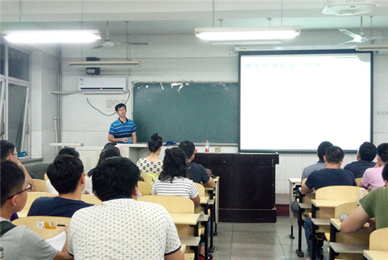 20170918英国威廉集团研究生推免宣讲会顺利举行 (6)_副本.jpg