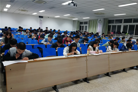 20171015英国威廉集团新生月考圆满结束 (4)_副本.png