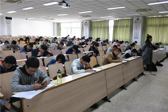 20171015英国威廉集团新生月考圆满结束 (1)_副本.png